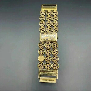 VGT Betsey Johnson Women's Wristwatch Gold-tone Stainless Steel Caseback